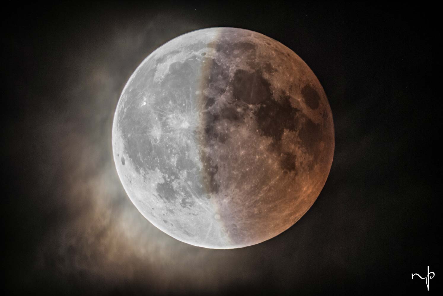 Senčna stran lune, april 2015