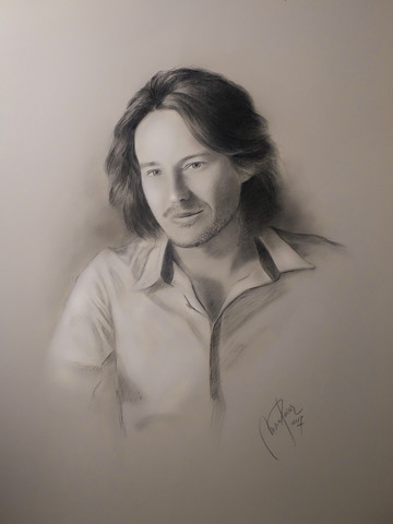 portret s svinčnikom/ogljem